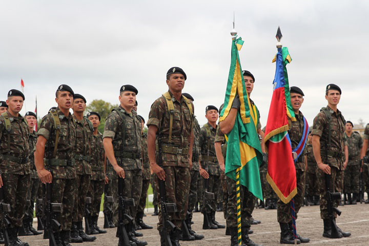 General Hertz assume o comando da 3ª DE - Comando da 3ª Divisão de