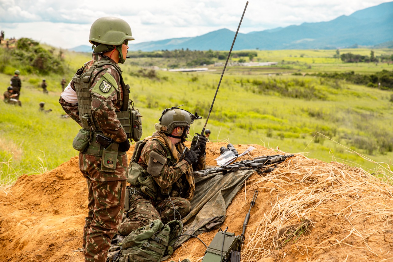 Exército Brasileiro e Exército dos Estados Unidos realizarão exercício  militar em território brasileiro - Forças Terrestres - Exércitos, Indústria  de Defesa e Segurança, Geopolítica e Geoestratégia