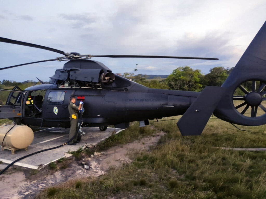 Exército Brasileiro resgata crianças indígenas em Roraima