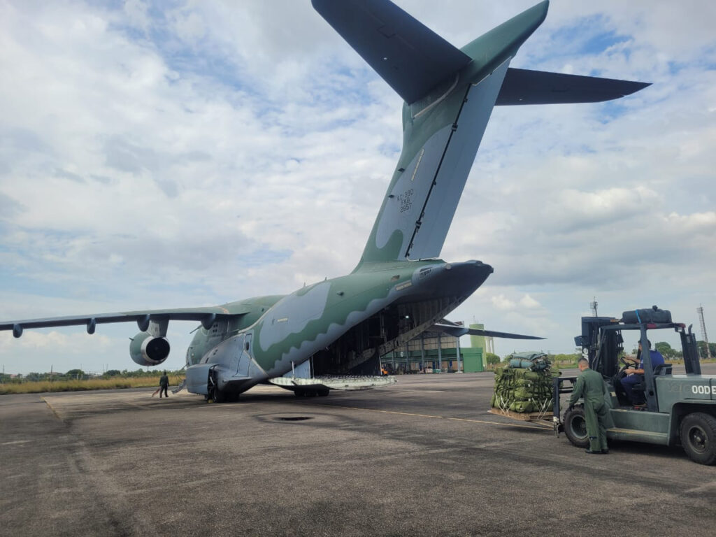 Apoio a Yanomamis tem a maior operação de lançamento aéreo de suprimento dos últimos anos