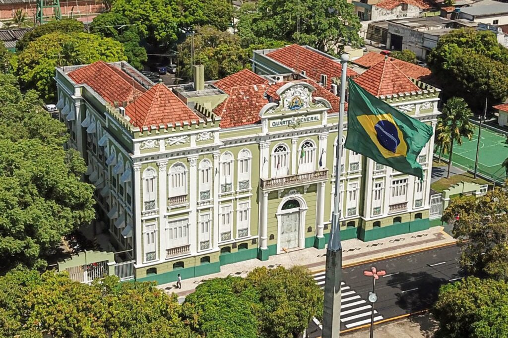 Comandante do Exército realiza primeira visita institucional ao Comando Militar do Norte