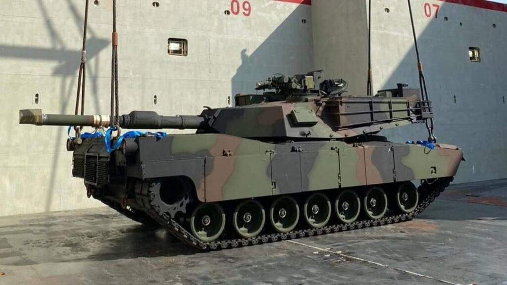 Polônia recebe último lote de 47 tanques M1A1 Abrams