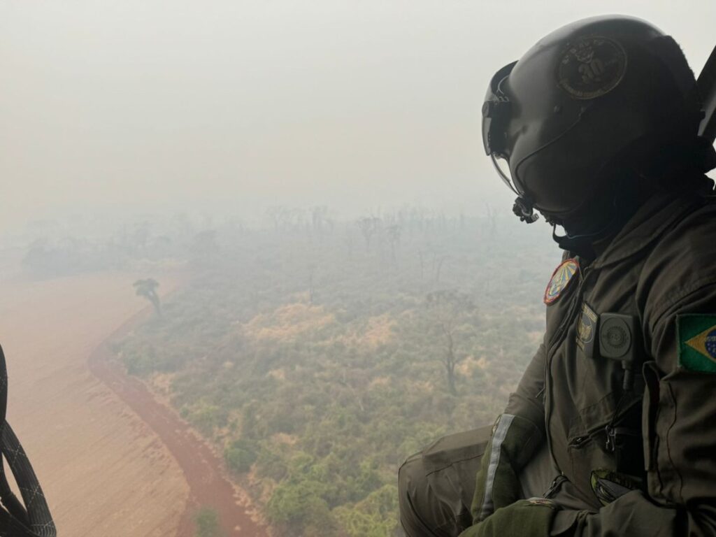 Defesa mobiliza 600 militares para combate às queimadas em São Paulo