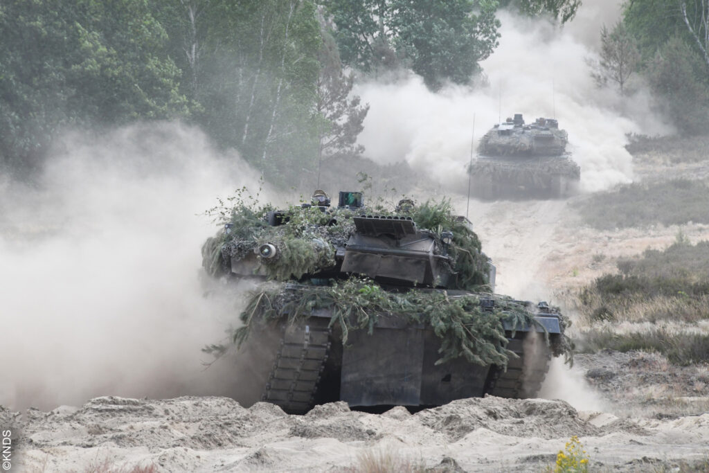 A HENSOLDT está introduzindo novos sistemas optrônicos para o tanque de batalha principal Leopard 2. Eles aumentam significativamente o valor de combate da plataforma. Foto KNDS