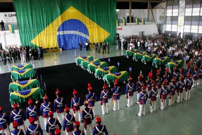 Exército Brasileiro reverencia militares mortos do terremoto no Haiti em 2010