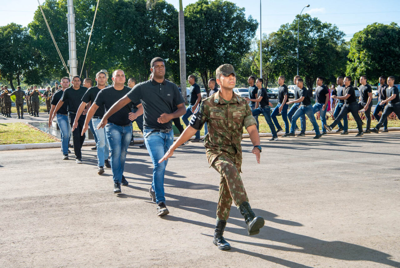 Incorporação de novos soldados renova fileiras do Exército Brasileiro